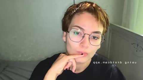 Snapshot of iceeheart chatting on 09.14.25 Ksenia online show from 09.14.25