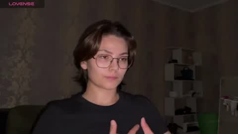 Snapshot of iceeheart chatting on 07.25.26 Ksenia online show from 07.25.26