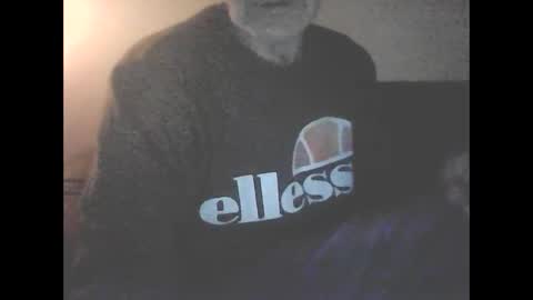 Snapshot of icemandude chatting on 02.21.25 icemandude online show from 02.21.25