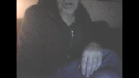 Snapshot of icemandude chatting on 10.25.25 icemandude online show from 10.25.25