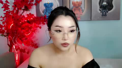 Snapshot of ichiben chatting on 05.30.26 ichiben online show from 05.30.26