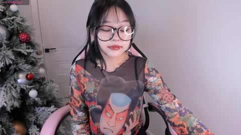 Snapshot of ichigo_o chatting on 12.27.24 Hitomi   online show from 12.27.24