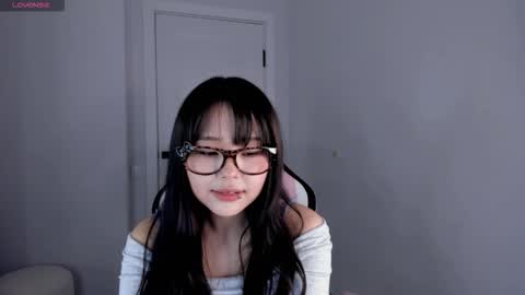Snapshot of ichigo_o chatting on 10.01.25 Hitomi   online show from 10.01.25