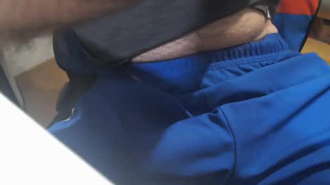 Snapshot of icky_thumps chatting on 12.21.24 icky_thumps online show from 12.21.24