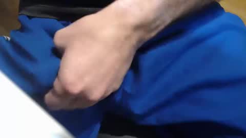 Snapshot of icky_thumps chatting on 02.01.25 icky_thumps online show from 02.01.25