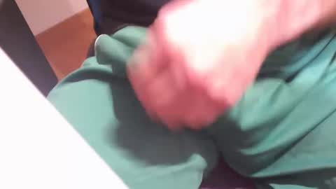 Snapshot of icky_thumps chatting on 02.14.25 icky_thumps online show from 02.14.25