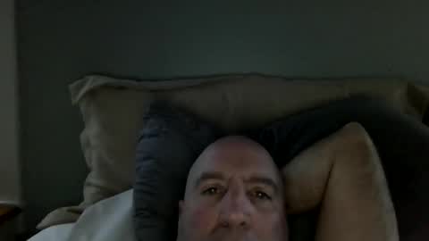 Snapshot of icumming chatting on 01.08.25 icumming online show from 01.08.25