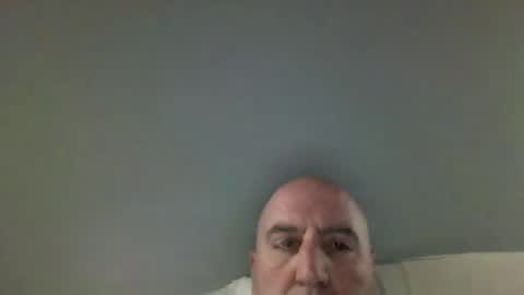 Snapshot of icumming chatting on 02.20.25 icumming online show from 02.20.25