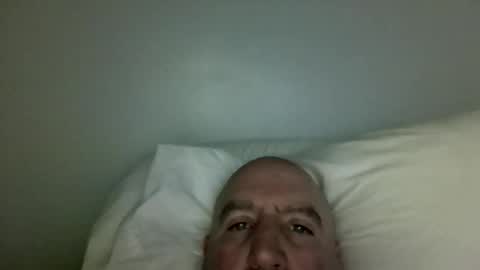 Snapshot of icumming chatting on 03.10.25 icumming online show from 03.10.25