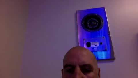 Snapshot of icumming chatting on 09.09.25 icumming online show from 09.09.25