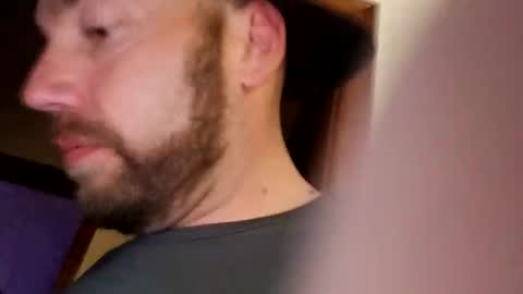 Snapshot of icyfucktoy chatting on 12.18.25 icyfucktoy online show from 12.18.25