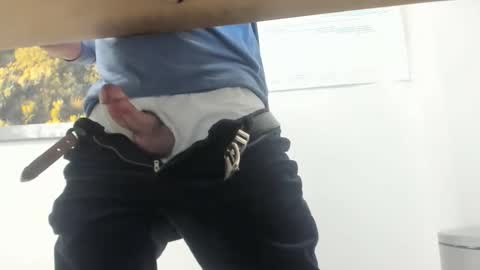 Snapshot of idfunguy2023 chatting on 12.17.25 idfunguy2023 online show from 12.17.25