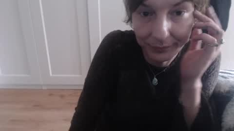 Snapshot of ifk_donkeysfr chatting on 09.12.25 Ifk Donkeys online show from 09.12.25