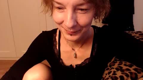 Snapshot of ifk_donkeysfr chatting on 10.18.25 Ifk Donkeys online show from 10.18.25