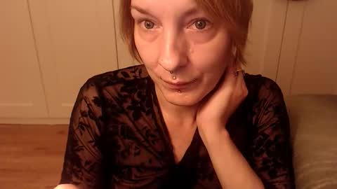 Snapshot of ifk_donkeysfr chatting on 11.15.25 Ifk Donkeys online show from 11.15.25