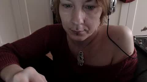 Snapshot of ifk_donkeysfr chatting on 11.30.25 Ifk Donkeys online show from 11.30.25