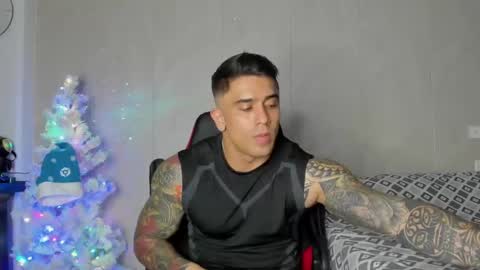 Snapshot of igor_scott chatting on 12.25.24 Igor scott online show from 12.25.24
