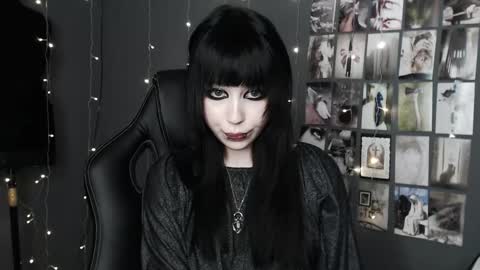 iiiiiiis online show from 04.23.26