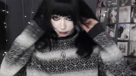 iiiiiiis online show from 05.30.26