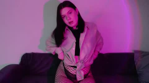 Vella online show from 09.12.25