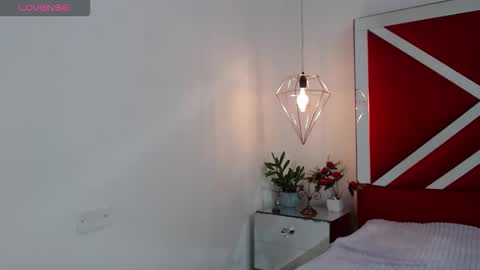 Isabella online show from 11.07.25