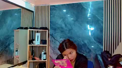 iisalombardi online show from 10.21.25