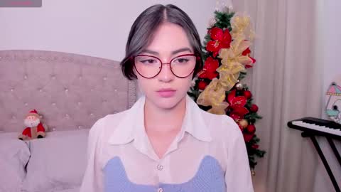 Snapshot of iki_mei chatting on 11.26.25 Maria online show from 11.26.25