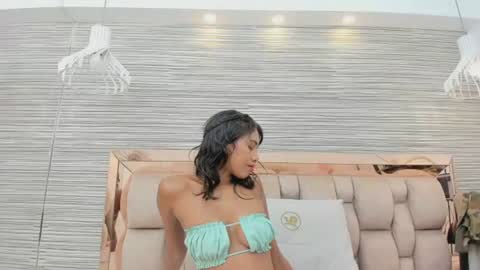 Snapshot of ikia_lopez chatting on 06.19.26 ikia lopez online show from 06.19.26
