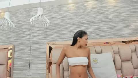 Snapshot of ikia_lopez chatting on 06.23.26 ikia lopez online show from 06.23.26