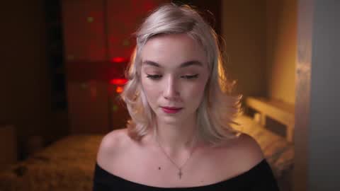 ileanacampbel online show from 12.13.24