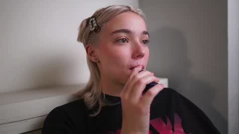 ileanacampbel online show from 12.15.24