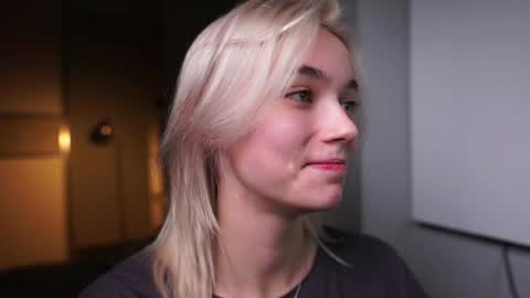 ileanacampbel online show from 12.19.24