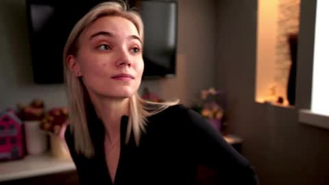 ileanacampbel online show from 01.14.25