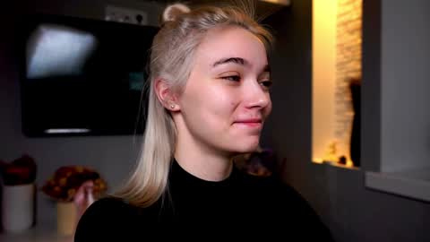 ileanacampbel online show from 01.21.25