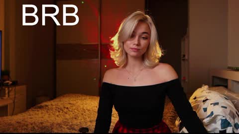 ileanacampbel online show from 01.29.25