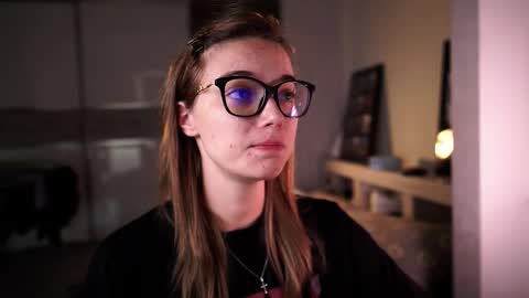 ileanacampbel online show from 09.18.25