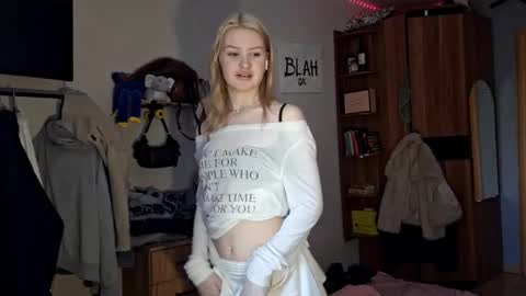 ShyLuna online show from 03.21.26