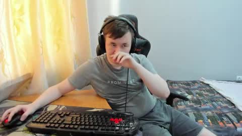Snapshot of iliaskrislove chatting on 05.15.26 iliaskris online show from 05.15.26