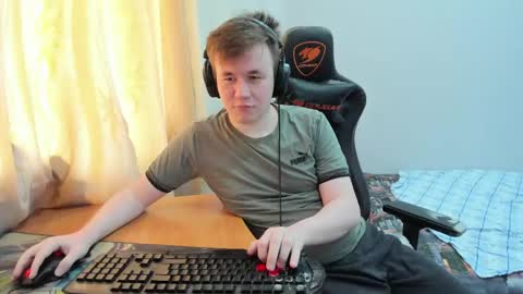 Snapshot of iliaskrislove chatting on 05.20.26 iliaskris online show from 05.20.26