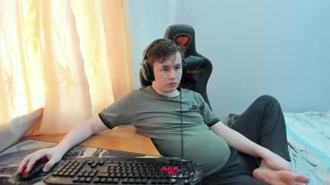 Snapshot of iliaskrislove chatting on 06.06.26 iliaskris online show from 06.06.26