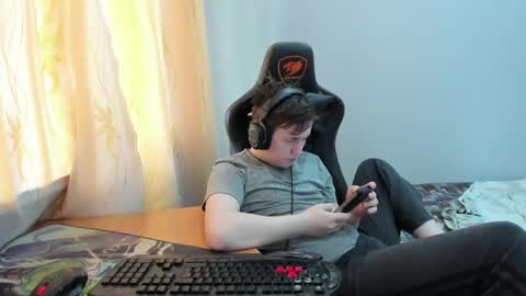 Snapshot of iliaskrislove chatting on 06.07.26 iliaskris online show from 06.07.26