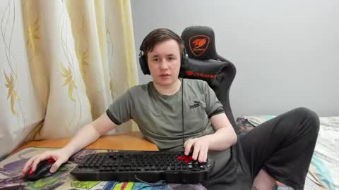 Snapshot of iliaskrislove chatting on 06.08.26 iliaskris online show from 06.08.26