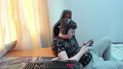 Snapshot of iliaskrislove chatting on 06.12.26 iliaskris online show from 06.12.26