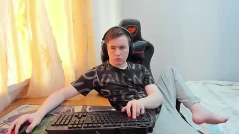 Snapshot of iliaskrislove chatting on 06.14.26 iliaskris online show from 06.14.26
