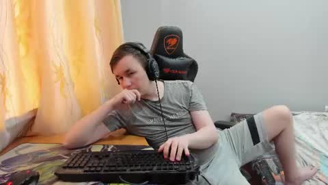 Snapshot of iliaskrislove chatting on 06.15.26 iliaskris online show from 06.15.26