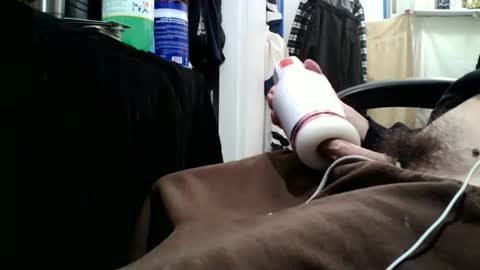 Snapshot of iliketofuck1975 chatting on 11.29.25 iliketofuck1975 online show from 11.29.25