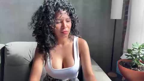 Kloe online show from 11.26.25