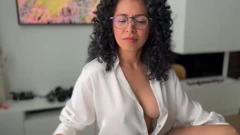 Kloe online show from 04.30.26