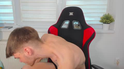 Snapshot of illusions888 chatting on 12.16.24 D-Illusion online show from 12.16.24