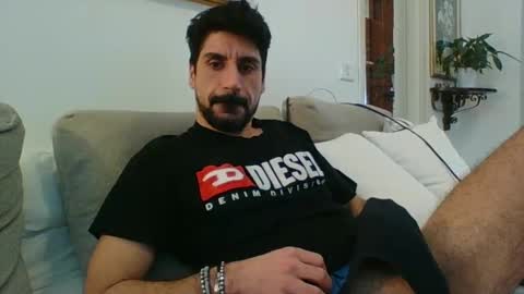 Snapshot of ilmangj90 chatting on 02.14.25 ilmangj90 online show from 02.14.25